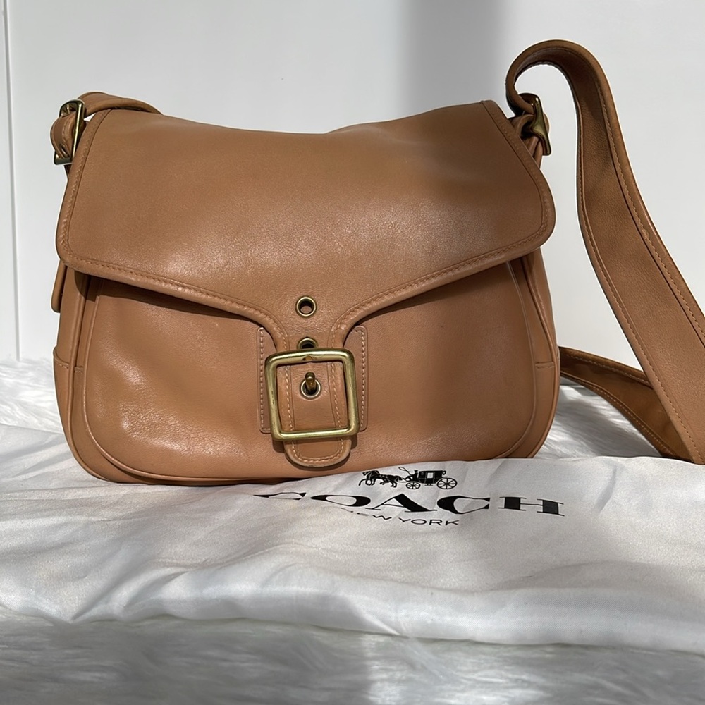 RARE FIND Vintage Caramel Coach Cross Body Saddle Bag